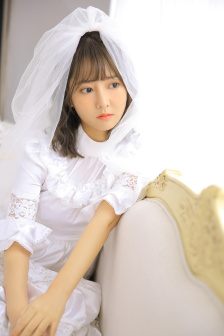 不扣扣的女孩